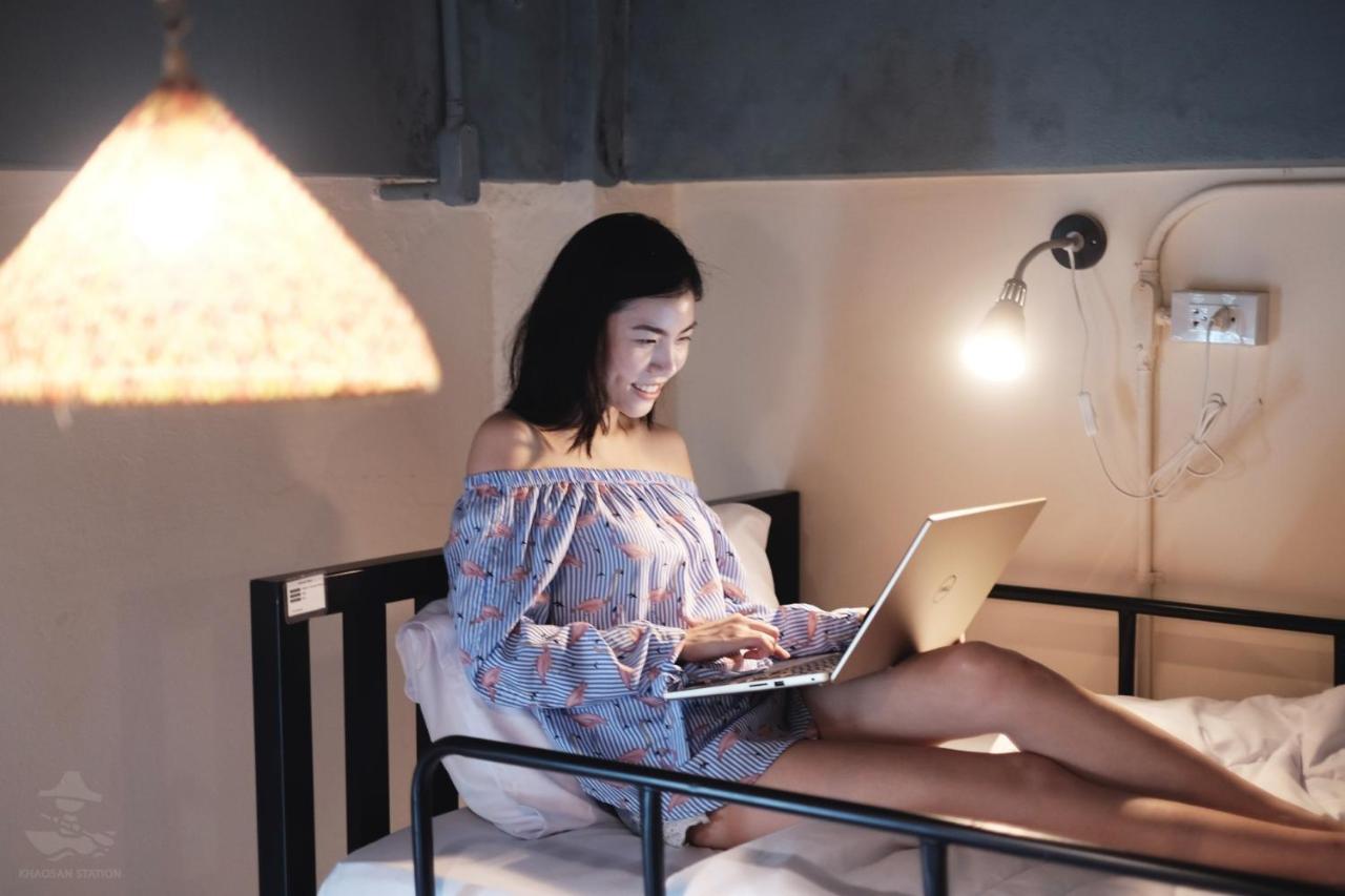 Khaosan Station (Adults Only) Hostel Bangkok Ngoại thất bức ảnh