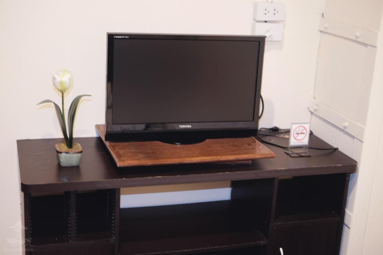Khaosan Station (Adults Only) Hostel Bangkok Ngoại thất bức ảnh