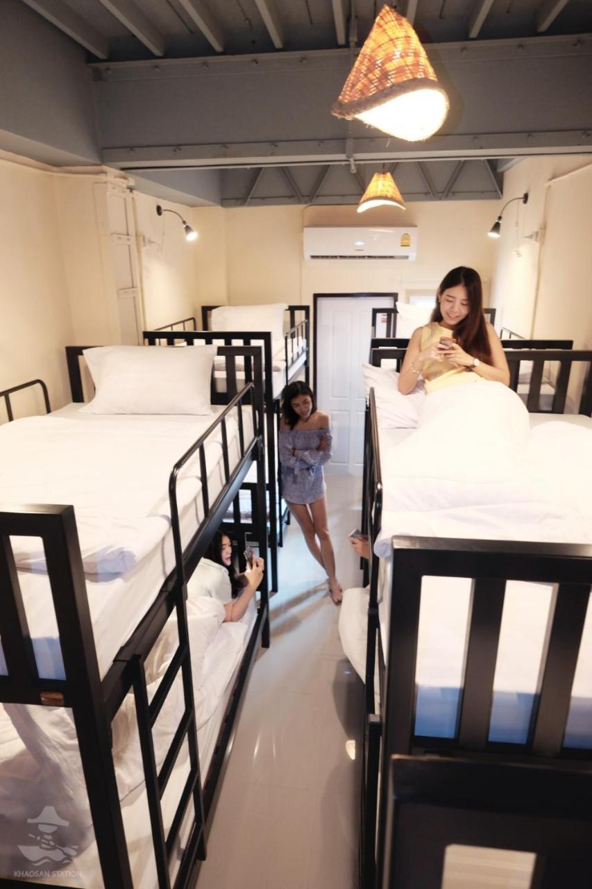 Khaosan Station (Adults Only) Hostel Bangkok Ngoại thất bức ảnh