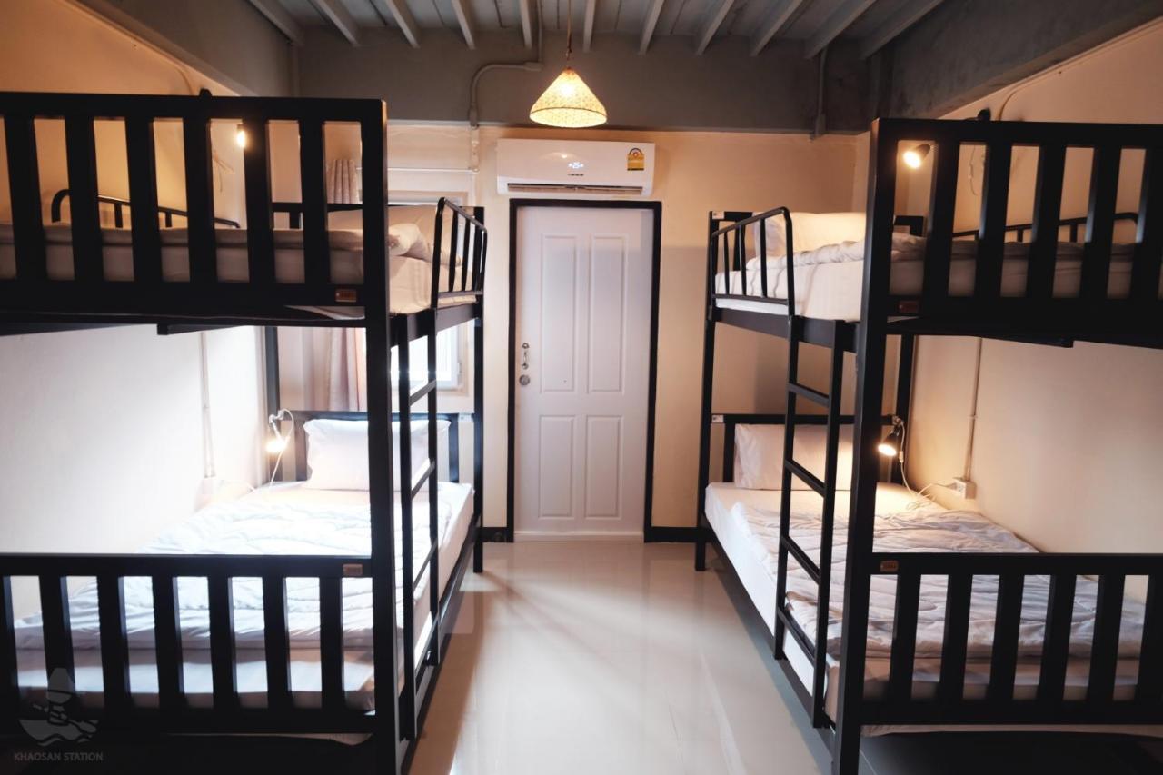 Khaosan Station (Adults Only) Hostel Bangkok Ngoại thất bức ảnh