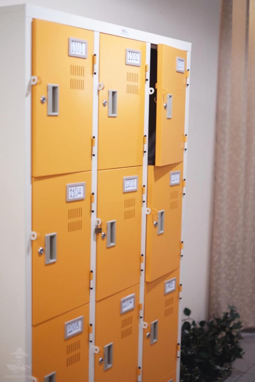 Khaosan Station (Adults Only) Hostel Bangkok Ngoại thất bức ảnh