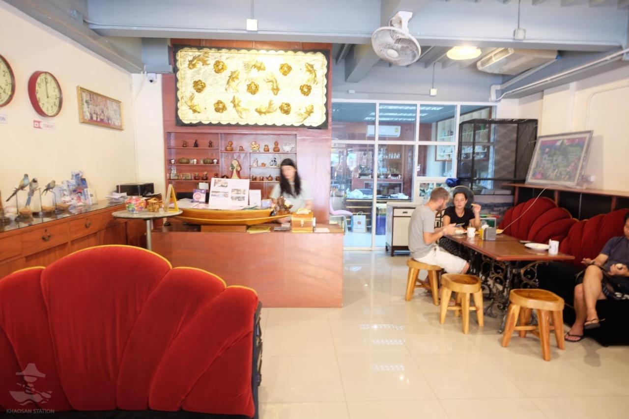 Khaosan Station (Adults Only) Hostel Bangkok Ngoại thất bức ảnh