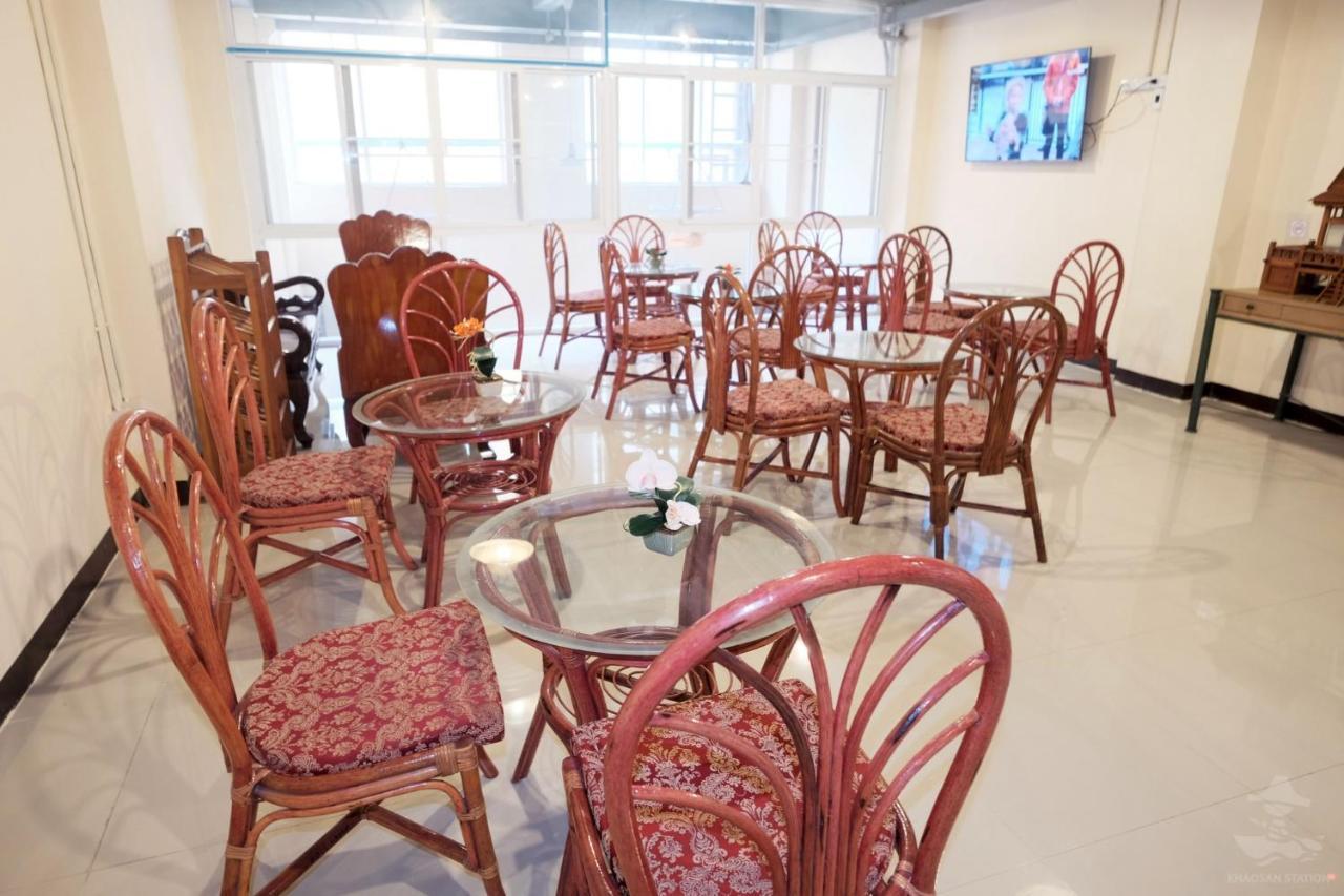 Khaosan Station (Adults Only) Hostel Bangkok Ngoại thất bức ảnh