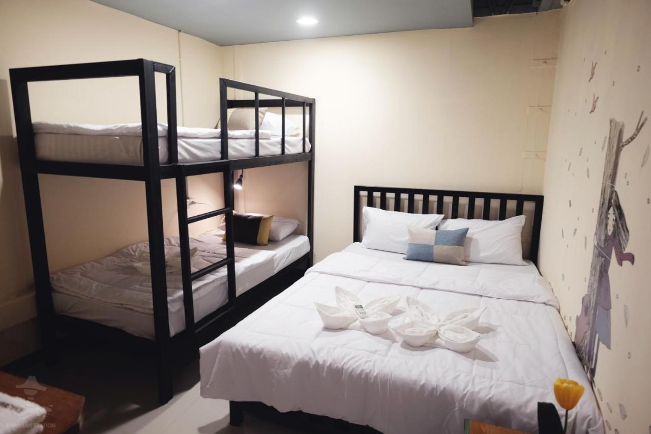 Khaosan Station (Adults Only) Hostel Bangkok Ngoại thất bức ảnh